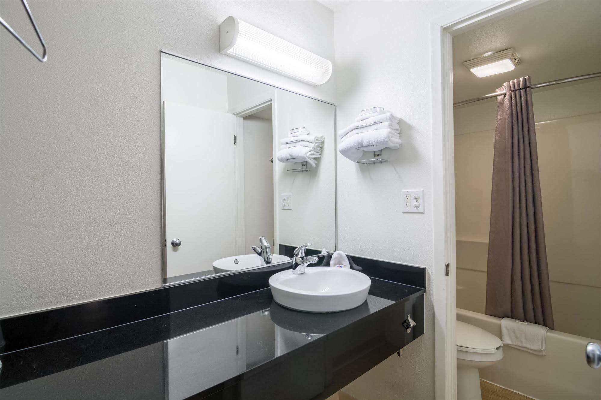 Motel 6 Chicago Southwest - Aurora Extérieur photo