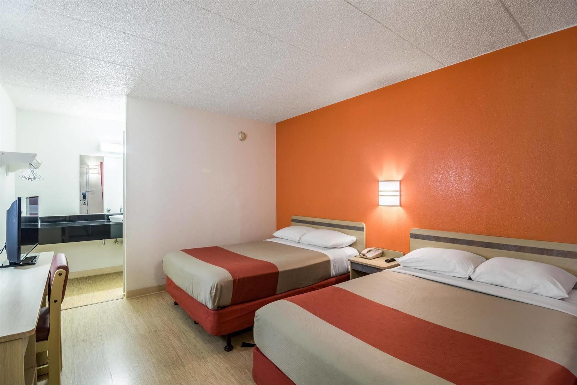 Motel 6 Chicago Southwest - Aurora Extérieur photo