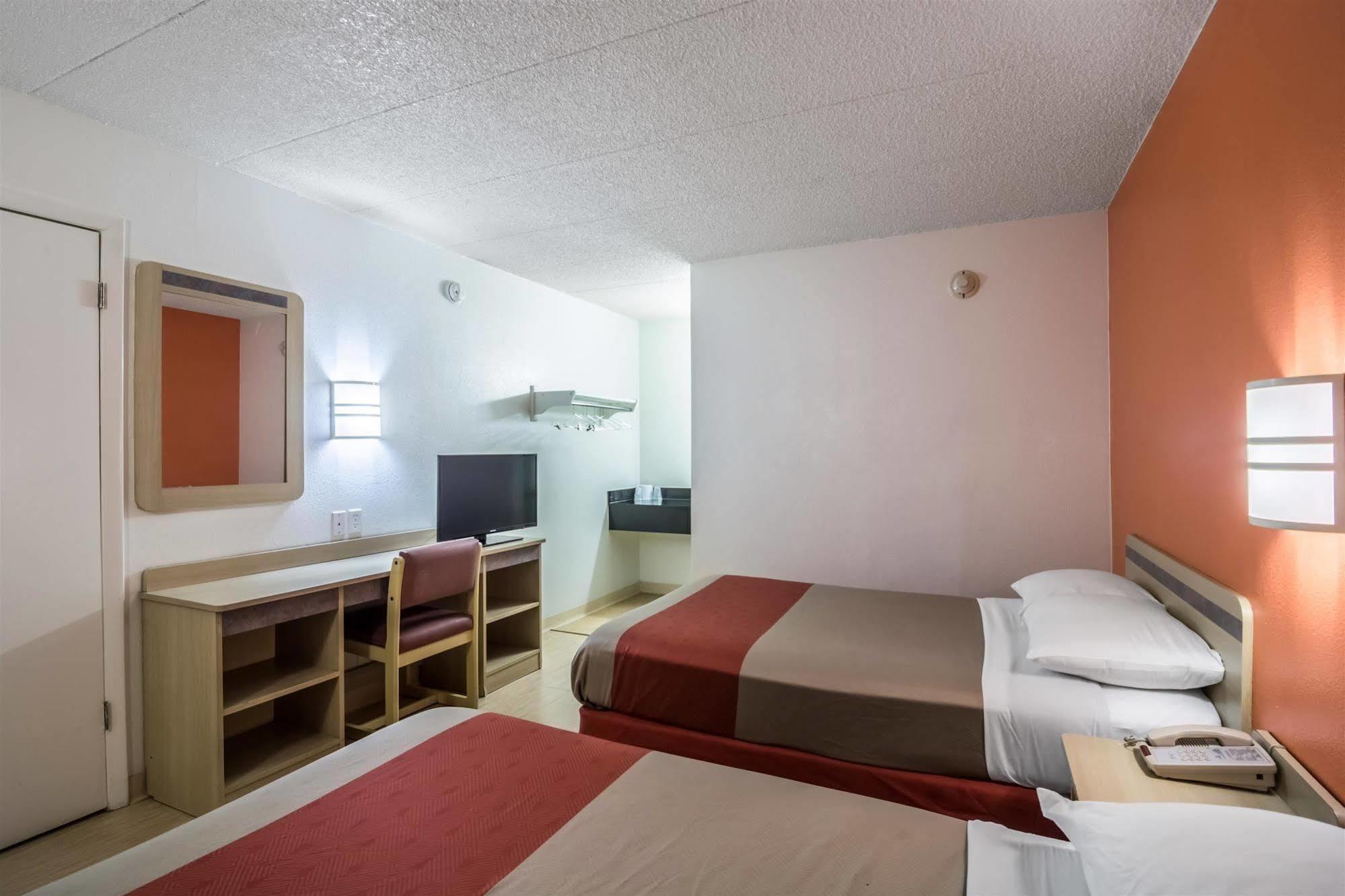 Motel 6 Chicago Southwest - Aurora Extérieur photo