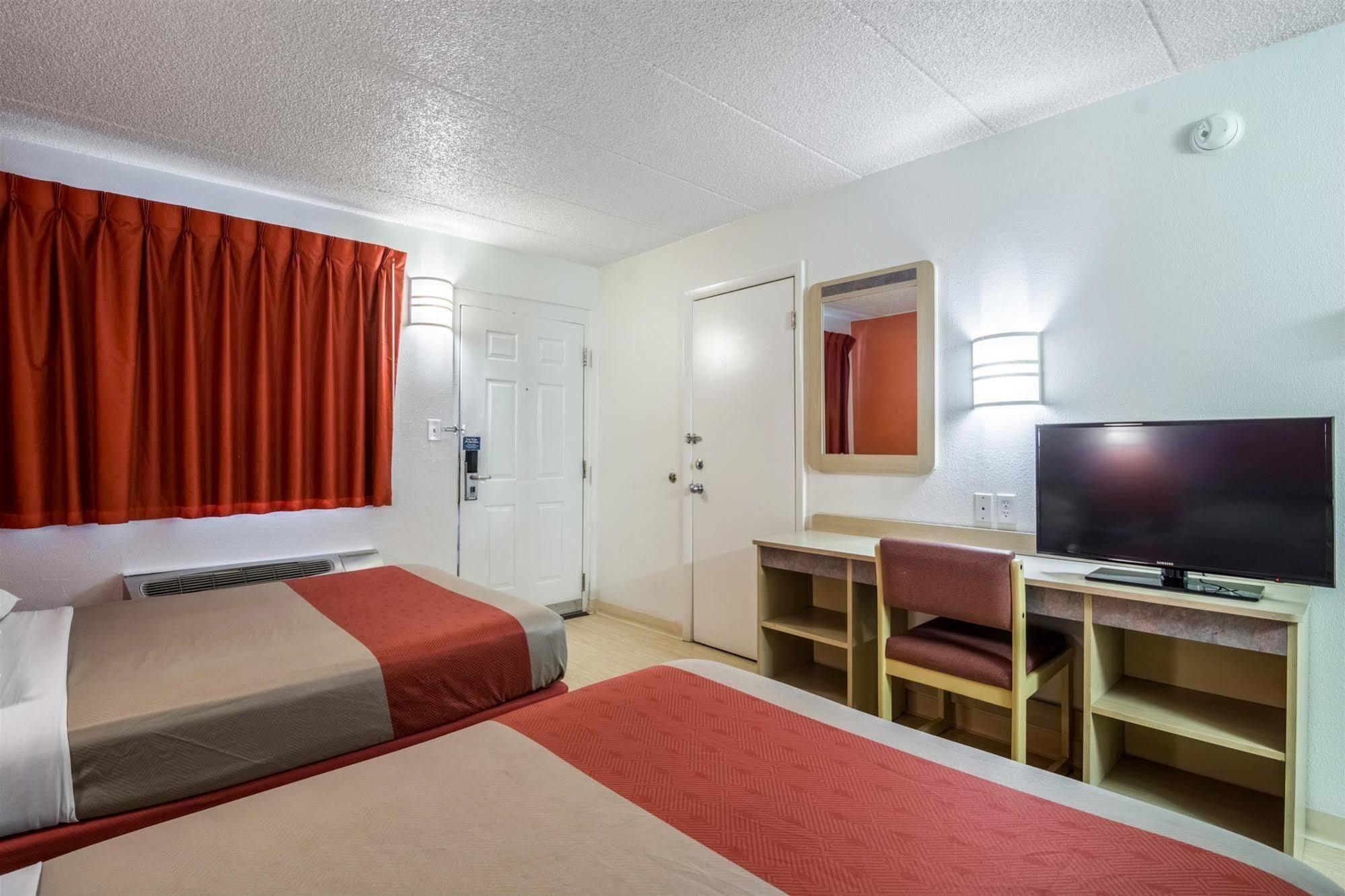 Motel 6 Chicago Southwest - Aurora Extérieur photo