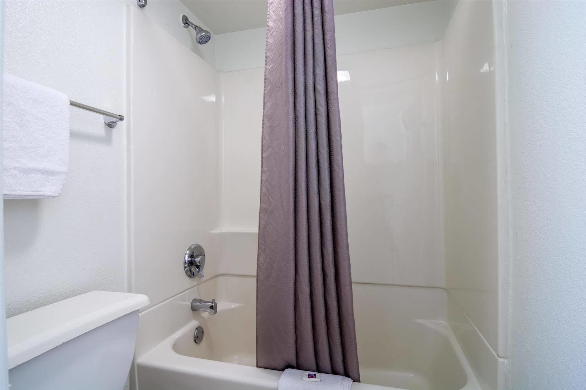 Motel 6 Chicago Southwest - Aurora Extérieur photo